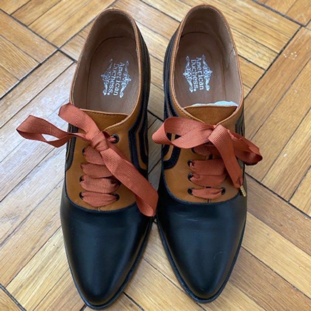 Victorian Style Oxford Bernadette